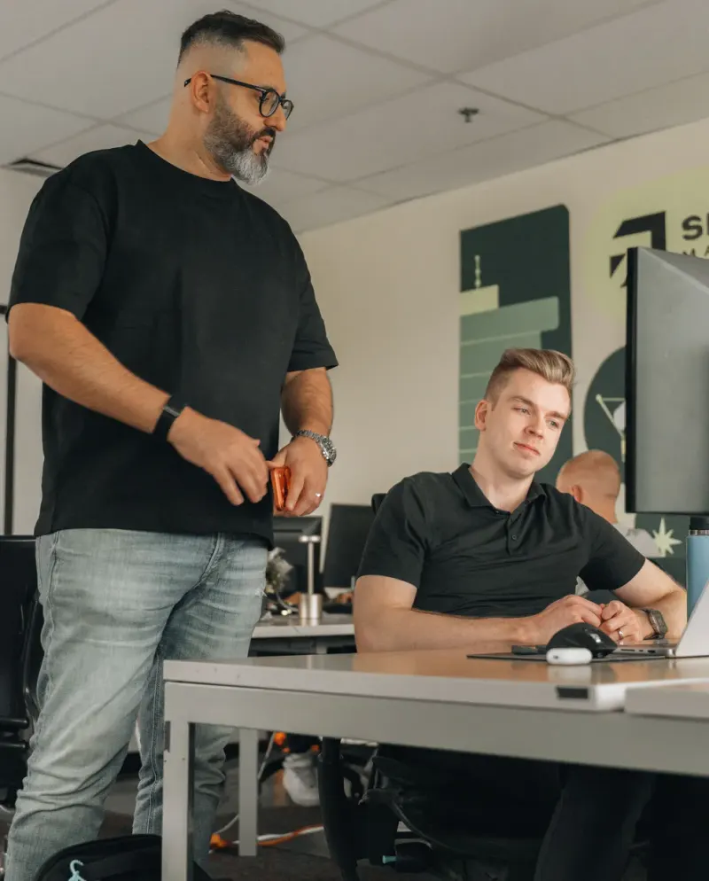 Setsail strategist walking a client through a 90-day plan